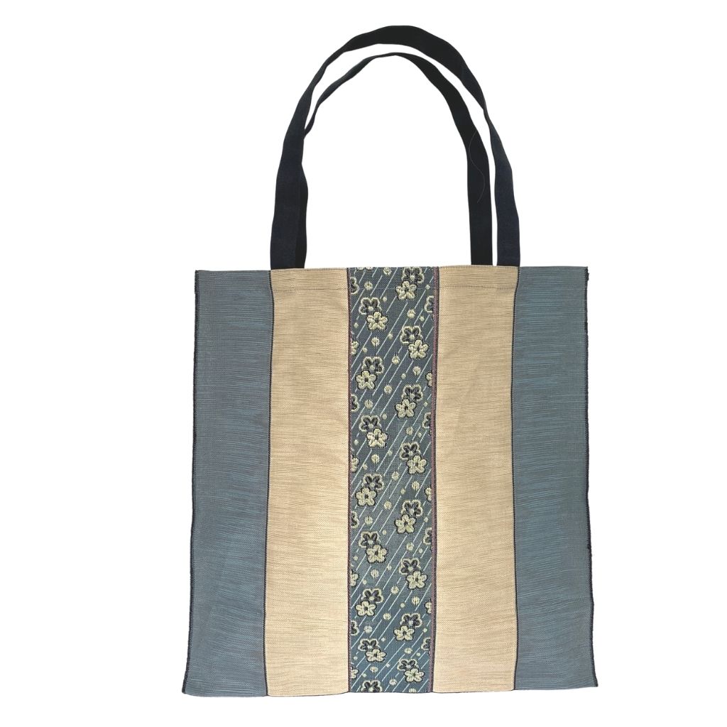 Best Large Tote Bags for Women, Etsy style totes, Stylish Work tote bags, Beach Tote, Durable, Fun, Quality Totes for any use. Cute Tote Bags for Work, Farmer's Market. Large Tote Bags for Women, Teachers, College, School Books. Handbags Made in USA, Shop at our online store ShimaShima Bags